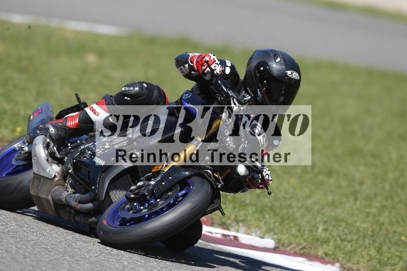 /Archiv-2025/48 25.08.2025 Cornu Master School ADR/rot-rouge/65